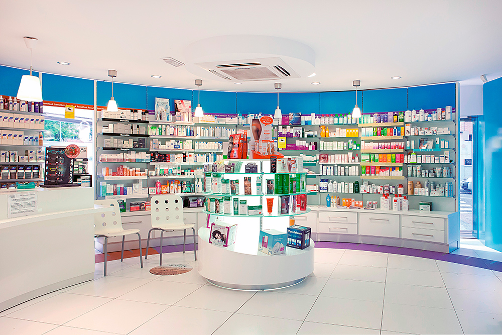 arquitectura-corporativa-interior-farmacia