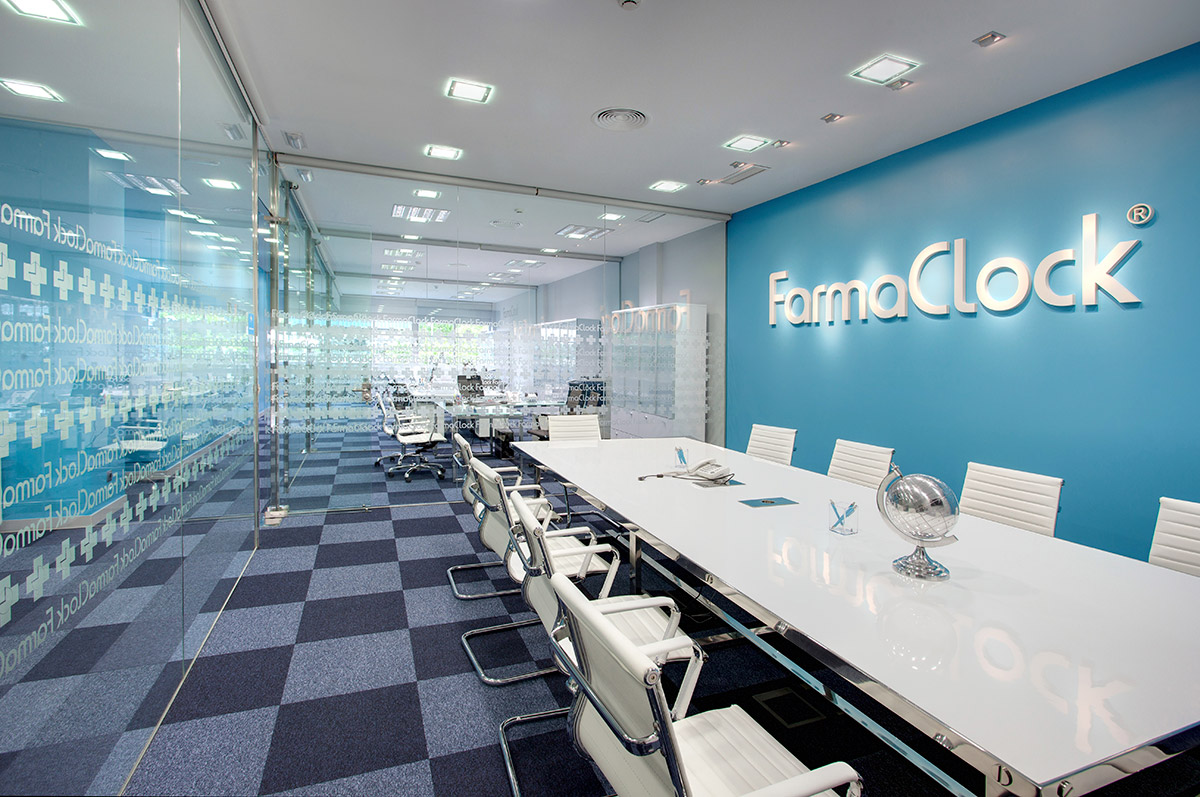 Proyecto de arquitectura corporativa FarmaClock.
