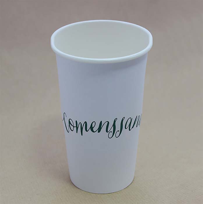 Branding Comenssana, aplicación de logotipo, vaso Branding Comenssana, aplicación de logotipo, vaso